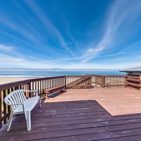 Lincoln City Beach Front Vacation Rental Exterior photo