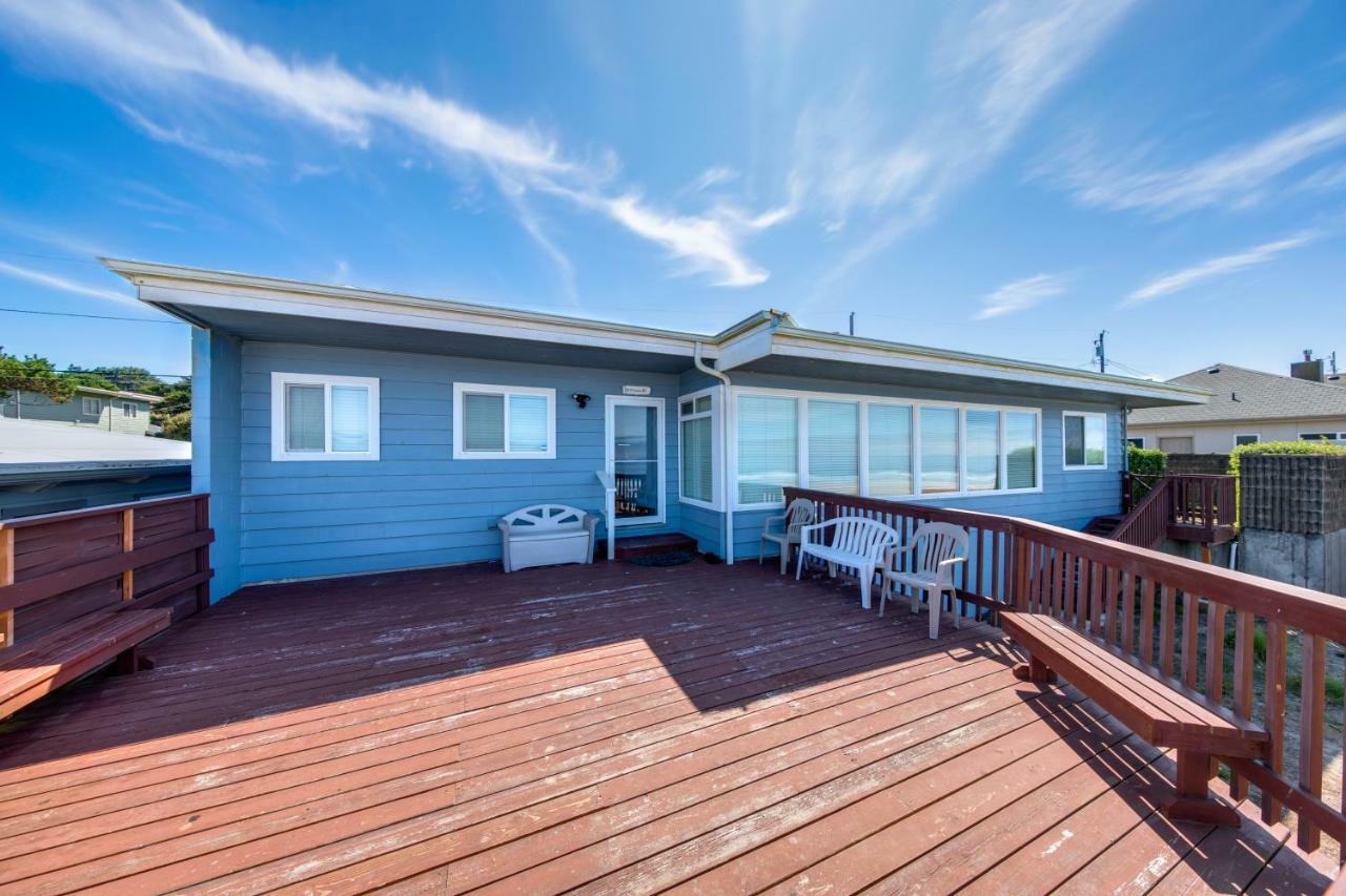 Lincoln City Beach Front Vacation Rental Exterior photo